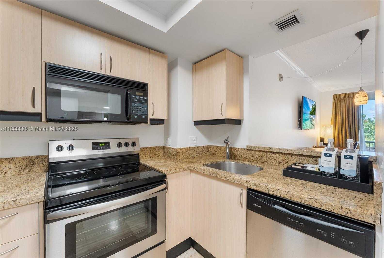 Small Image of 2951 SOUTH BAYSHORE DR #506, Miami Number 6