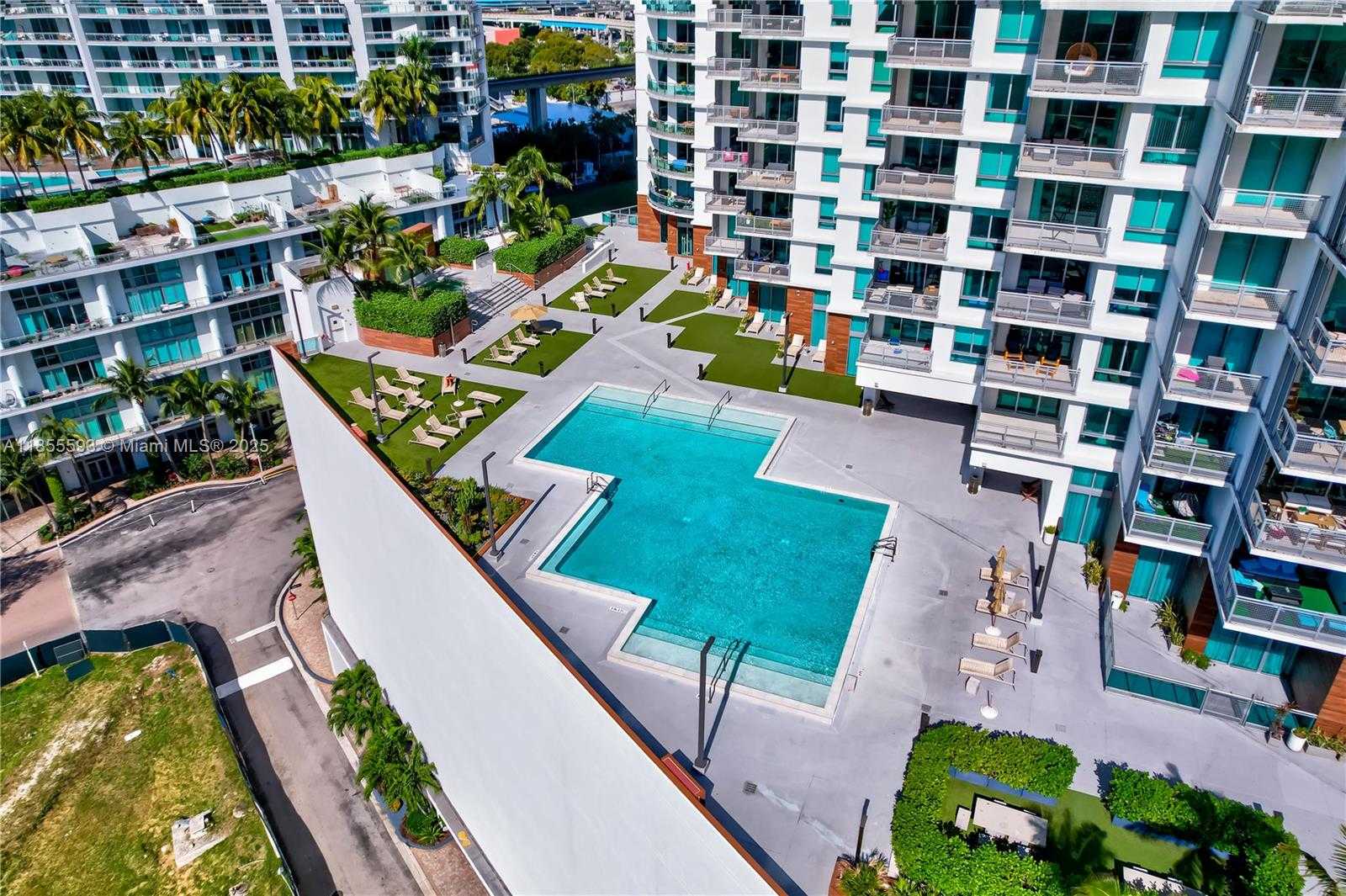 Small Image of 350 SOUTH MIAMI AVE #1703, Miami Number 8