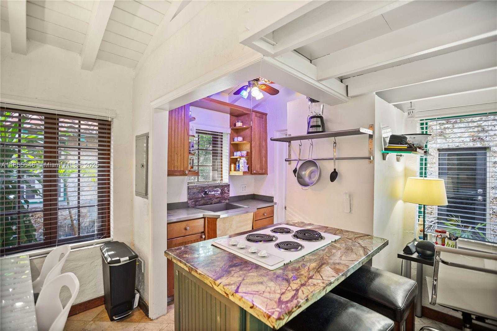 Small Image of 1301 MILAN AVE #4, Coral Gables Number 2