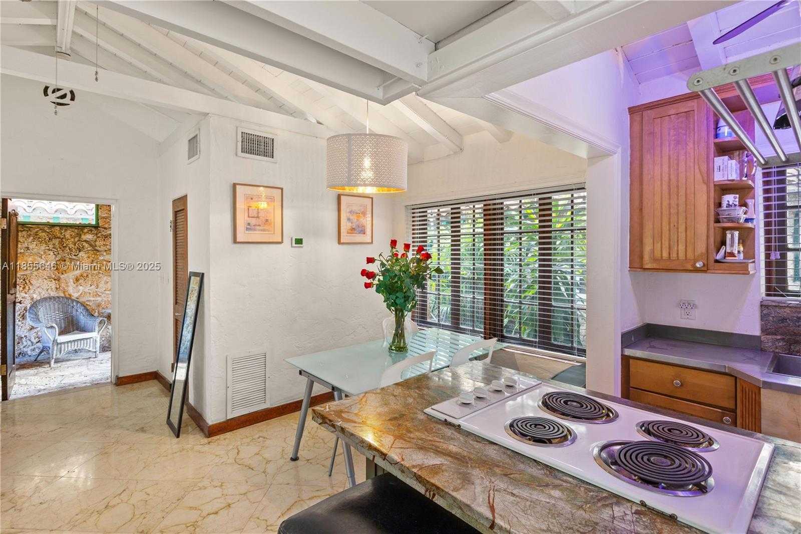 Small Image of 1301 MILAN AVE #4, Coral Gables Number 5