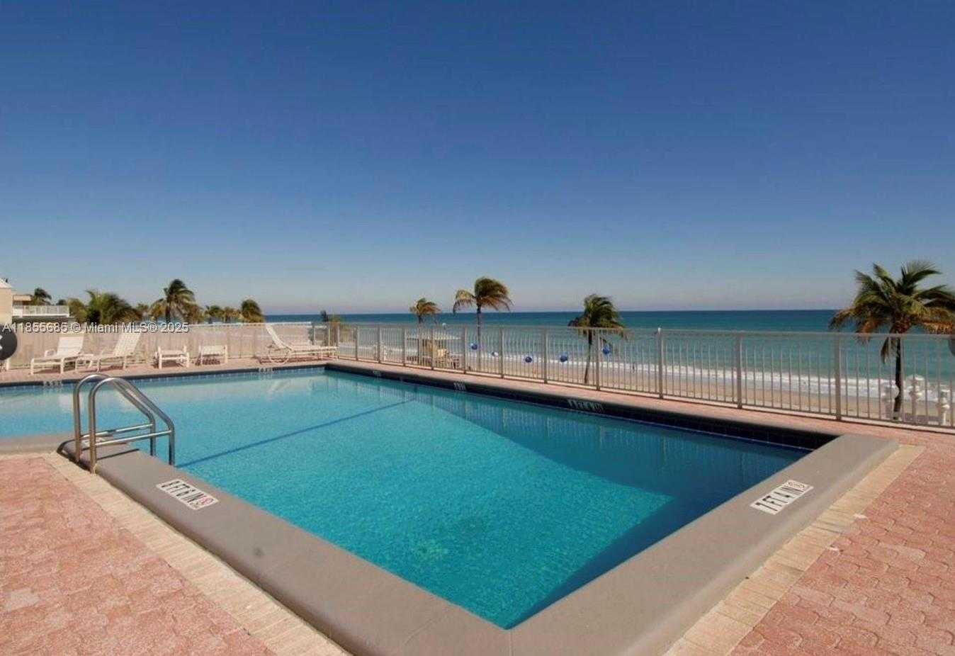 Small Image of 3111 NORTH OCEAN DR #1011, Hollywood Number 17
