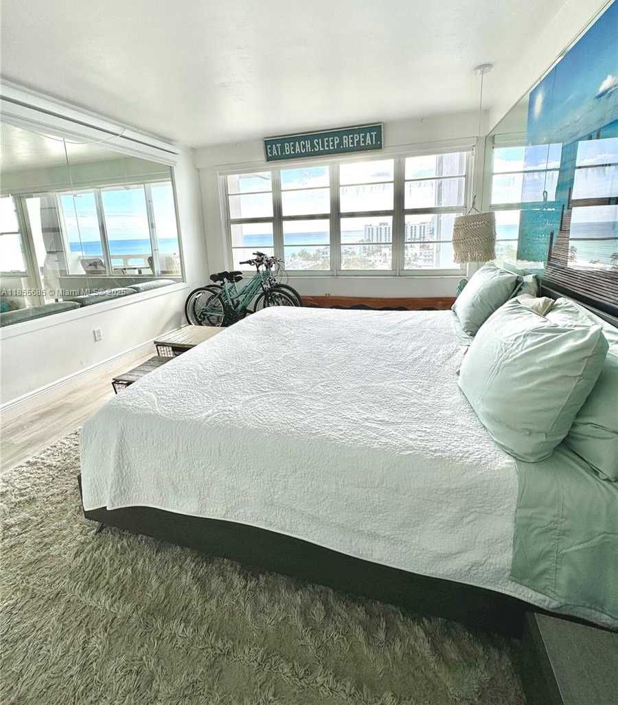 Small Image of 3111 NORTH OCEAN DR #1011, Hollywood Number 4