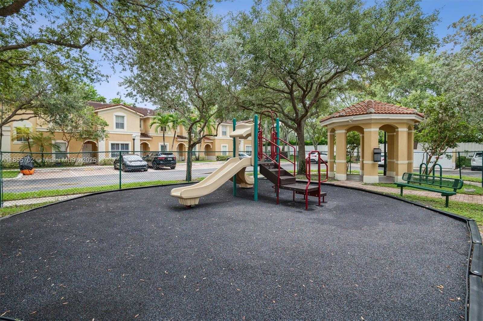 Small Image of 12847 SOUTH WEST 31ST CT, Miramar Number 22