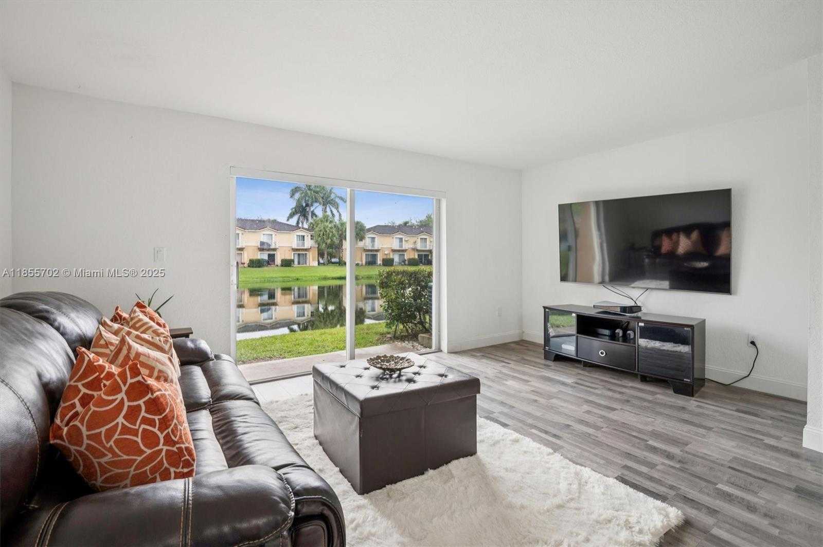 Small Image of 12847 SOUTH WEST 31ST CT, Miramar Number 8