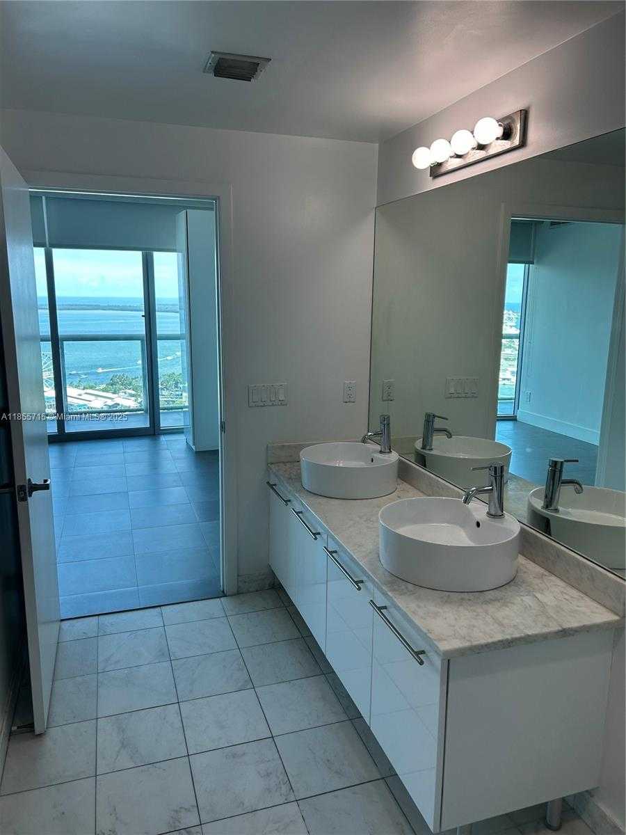 Small Image of 888 BISCAYNE BLVD #4106, Miami Number 13