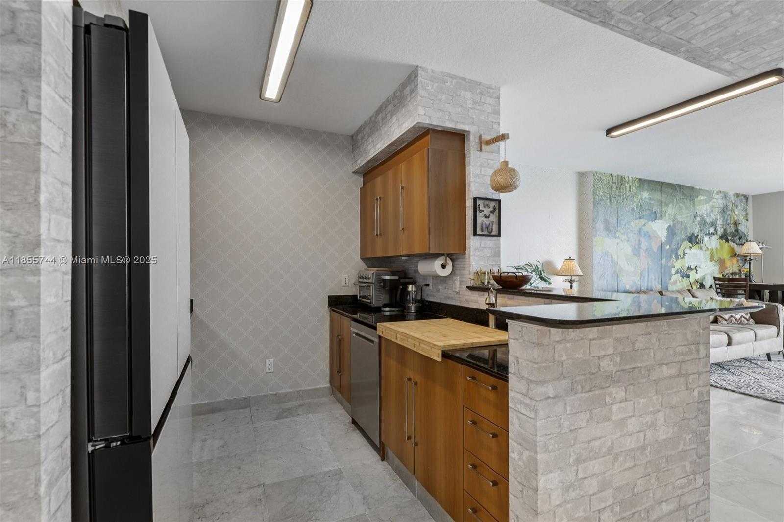 Small Image of 335 SOUTH BISCAYNE BLVD #2810, Miami Number 10