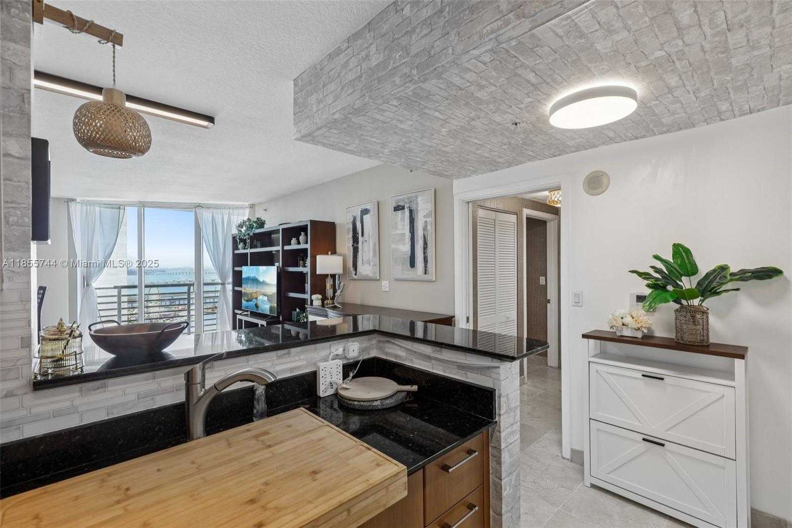 Small Image of 335 SOUTH BISCAYNE BLVD #2810, Miami Number 13