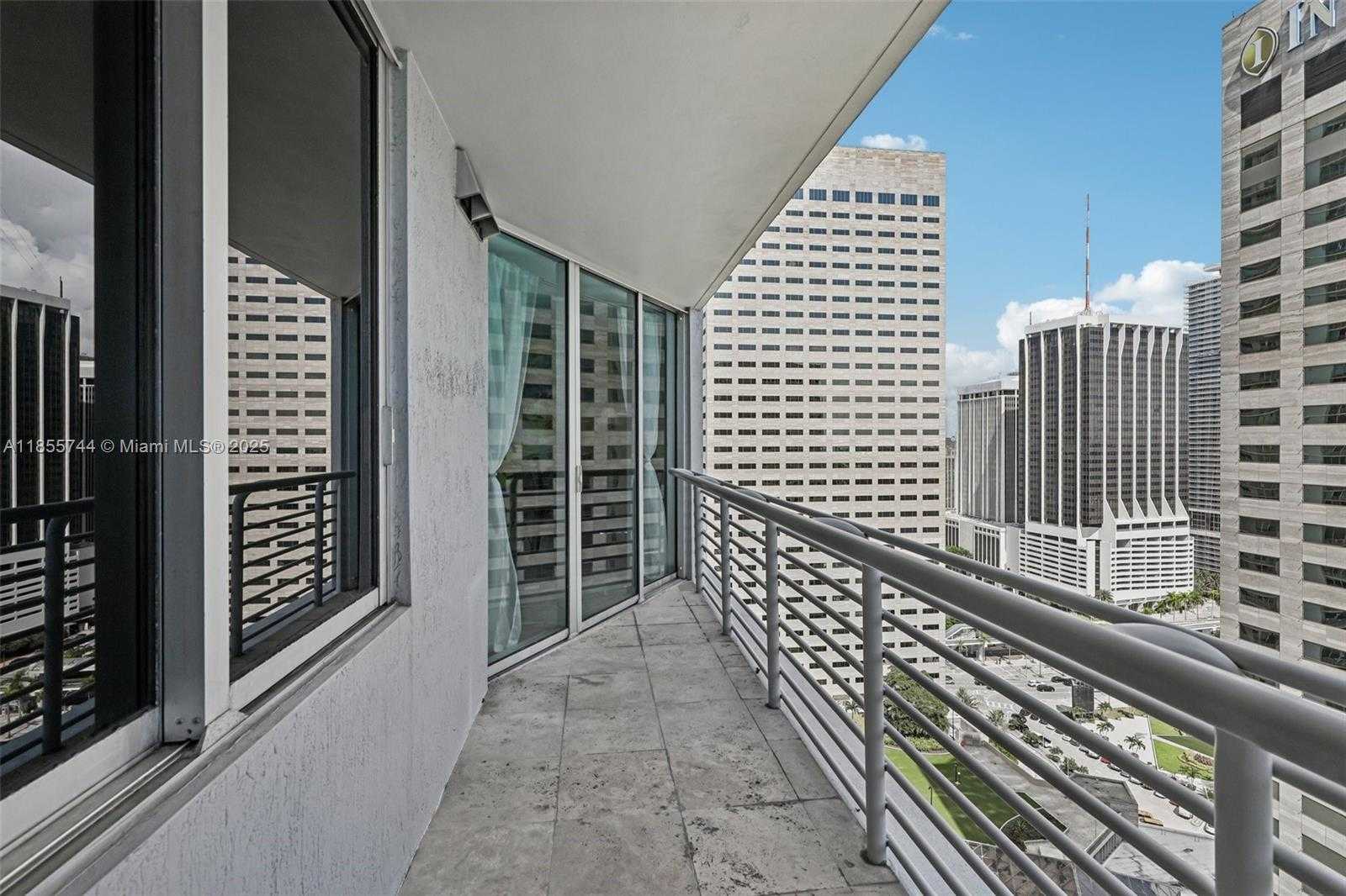 Small Image of 335 SOUTH BISCAYNE BLVD #2810, Miami Number 29