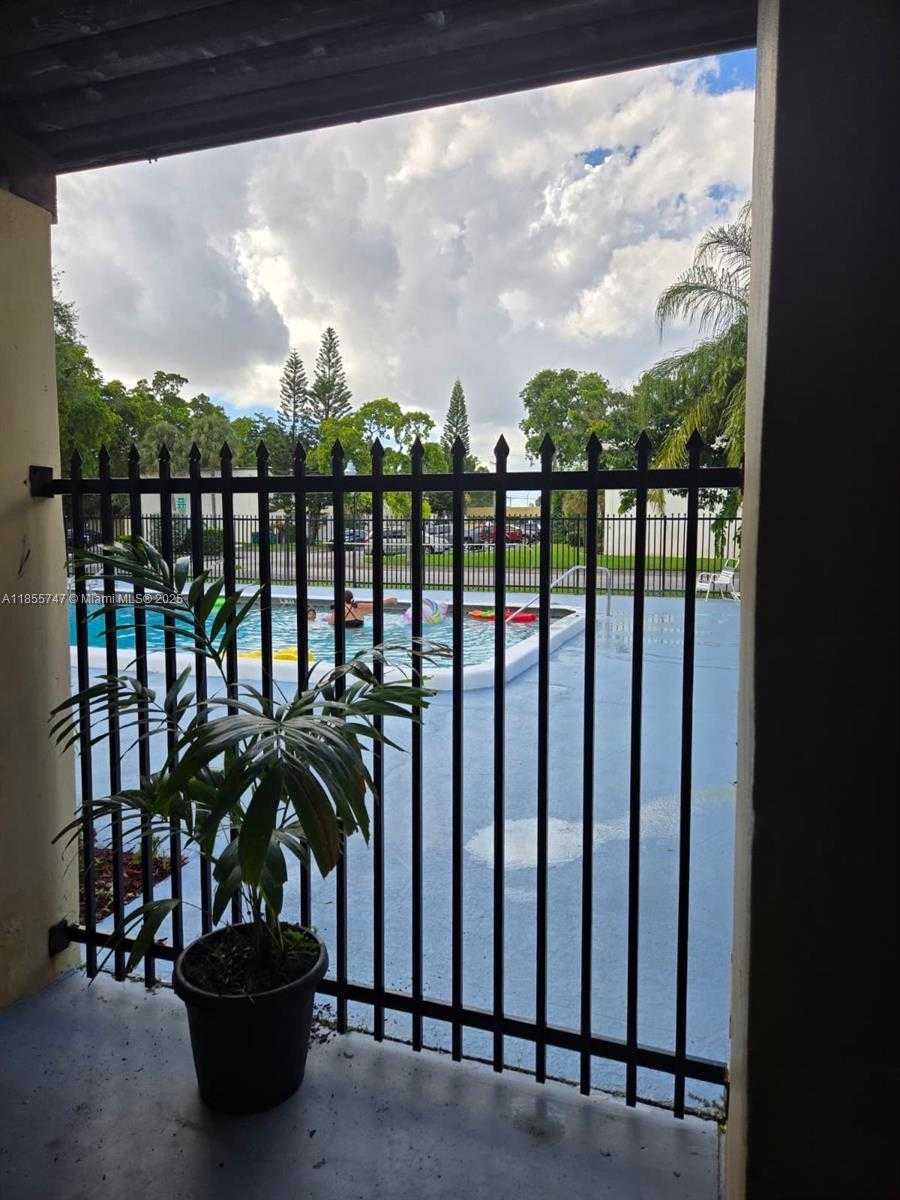 Small Image of 3320 SIMMS ST #11F, Hollywood Number 16