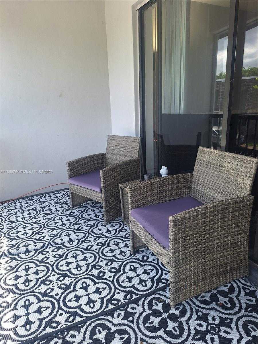 Small Image of 3123 OAKLAND SHORES DR #D211, Oakland Park Number 16