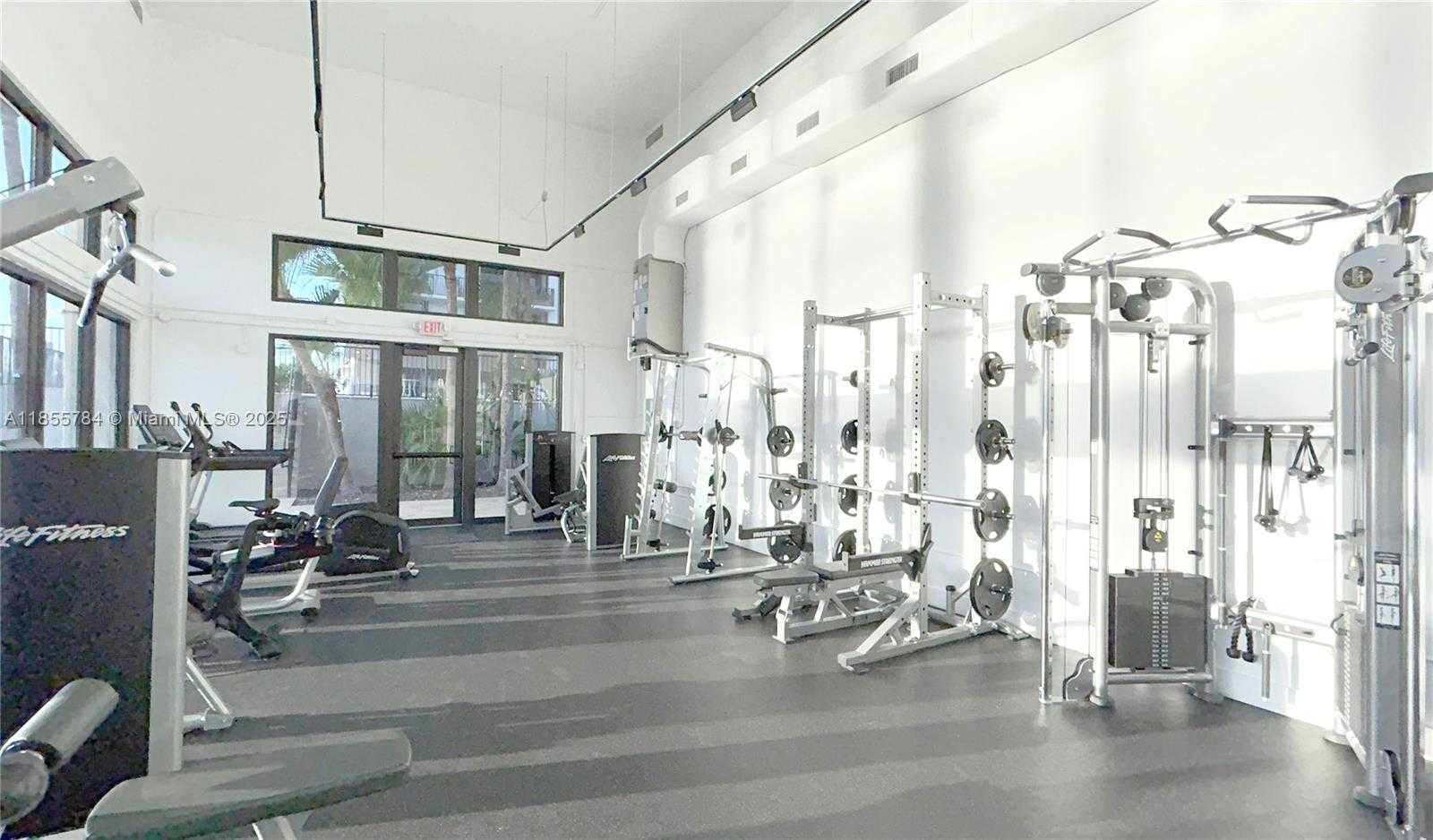 Small Image of 801 NORTH VENETIAN DR #201, Miami Number 17