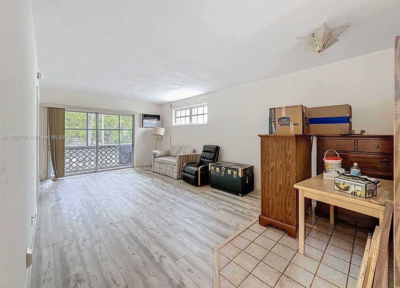 Small Image of 6580 SANTONA ST #A16, Coral Gables Number 12