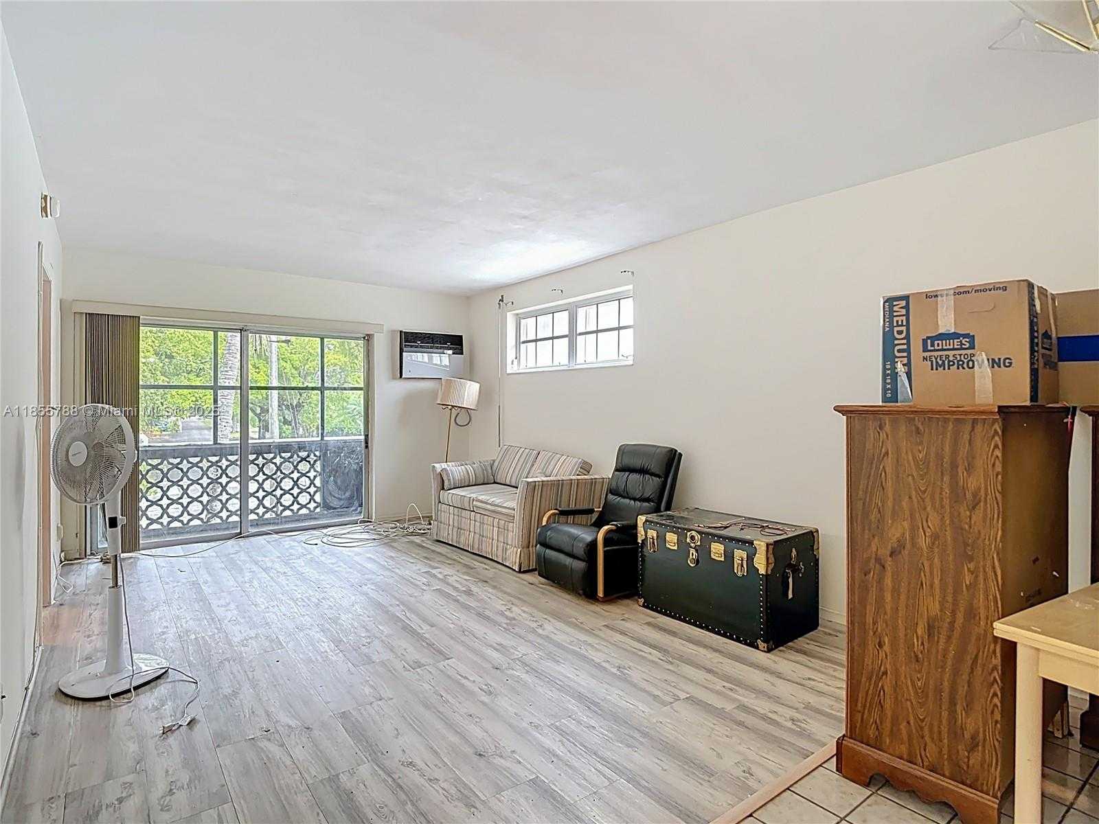 Small Image of 6580 SANTONA ST #A16, Coral Gables Number 13
