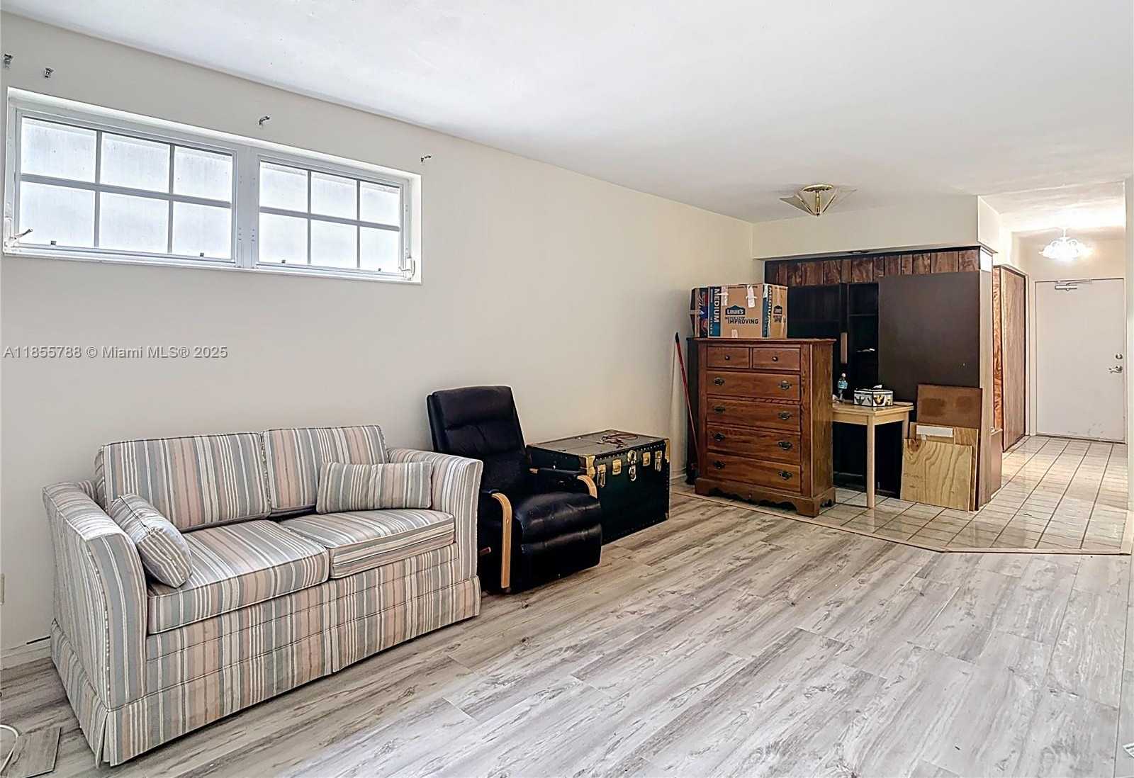 Small Image of 6580 SANTONA ST #A16, Coral Gables Number 15