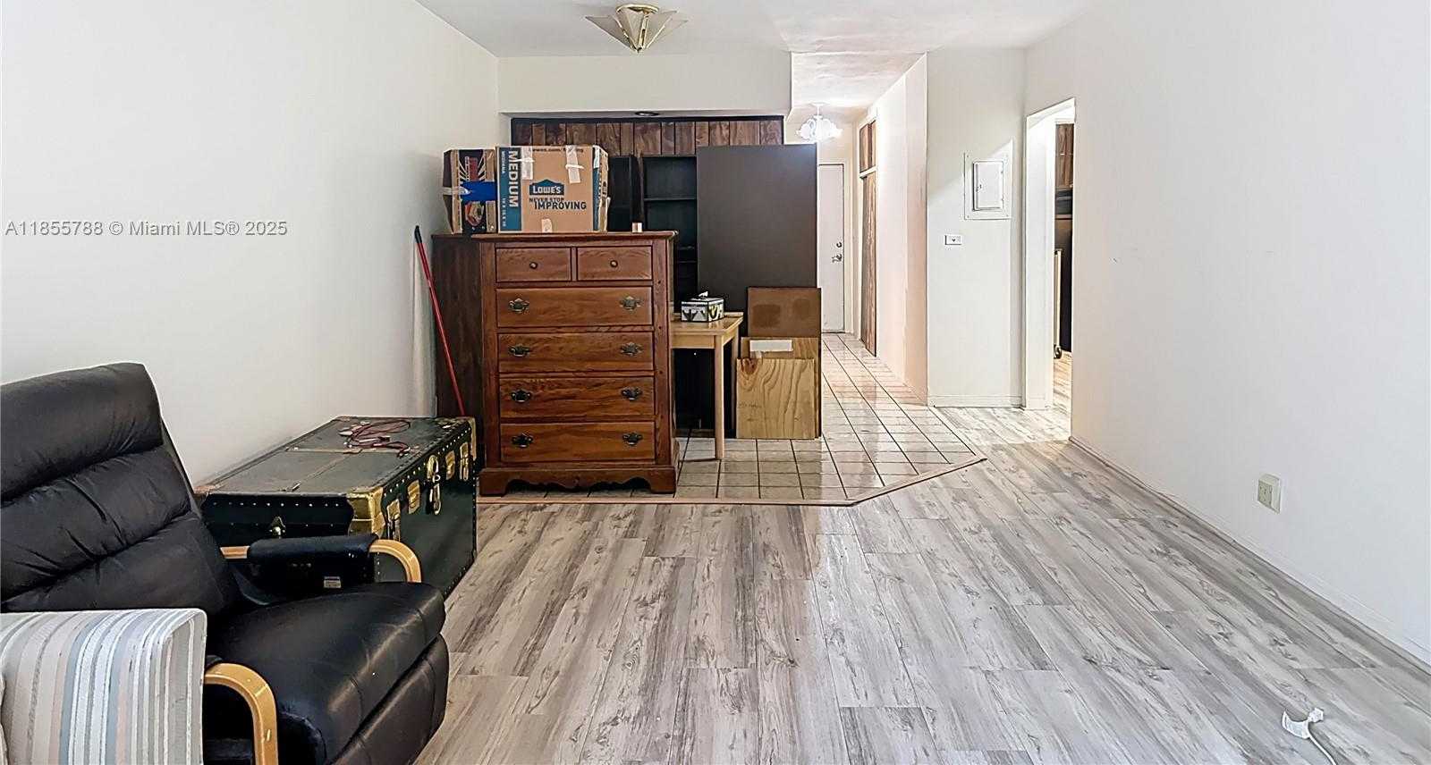 Small Image of 6580 SANTONA ST #A16, Coral Gables Number 16