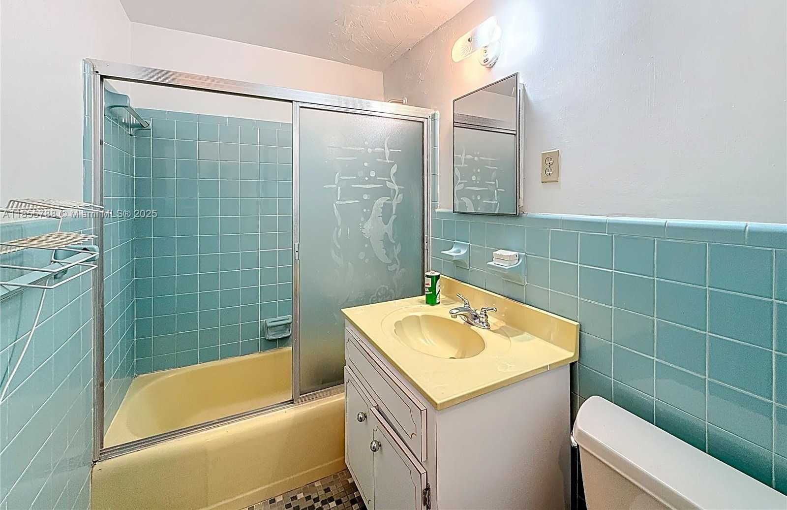 Small Image of 6580 SANTONA ST #A16, Coral Gables Number 21