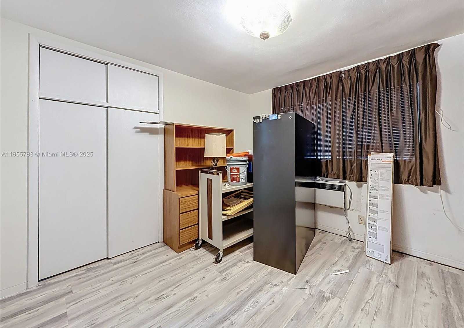 Small Image of 6580 SANTONA ST #A16, Coral Gables Number 23