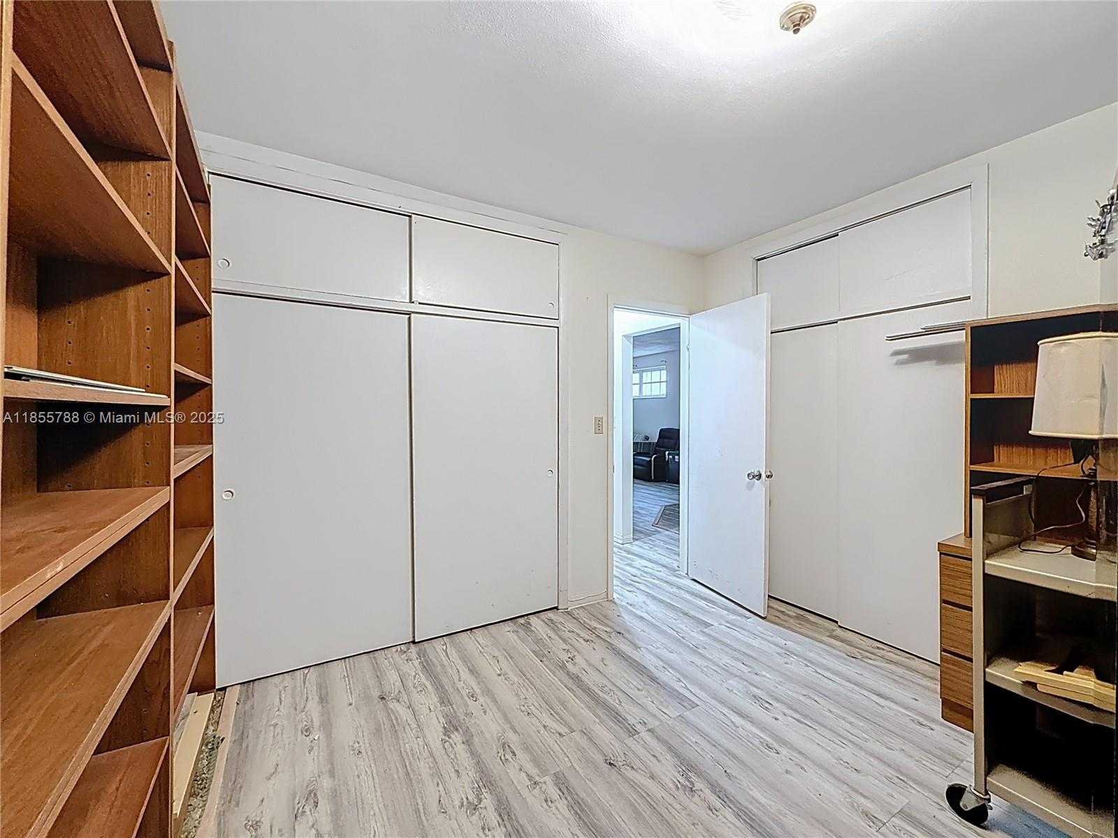 Small Image of 6580 SANTONA ST #A16, Coral Gables Number 24