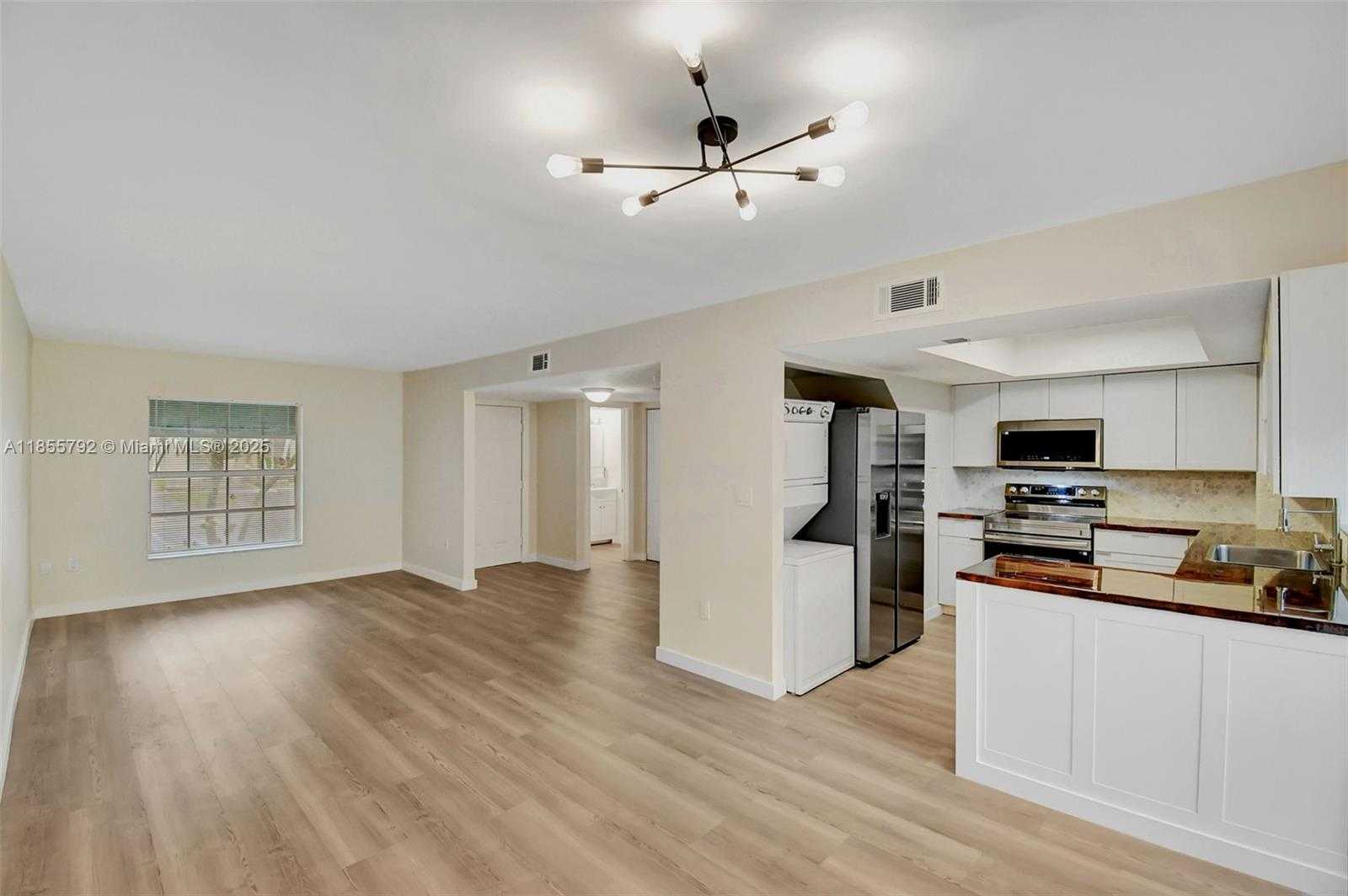 Small Image of 12374 SOUTH WEST 51ST CT, Cooper City Number 11