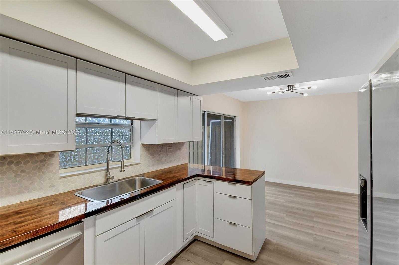 Small Image of 12374 SOUTH WEST 51ST CT, Cooper City Number 15