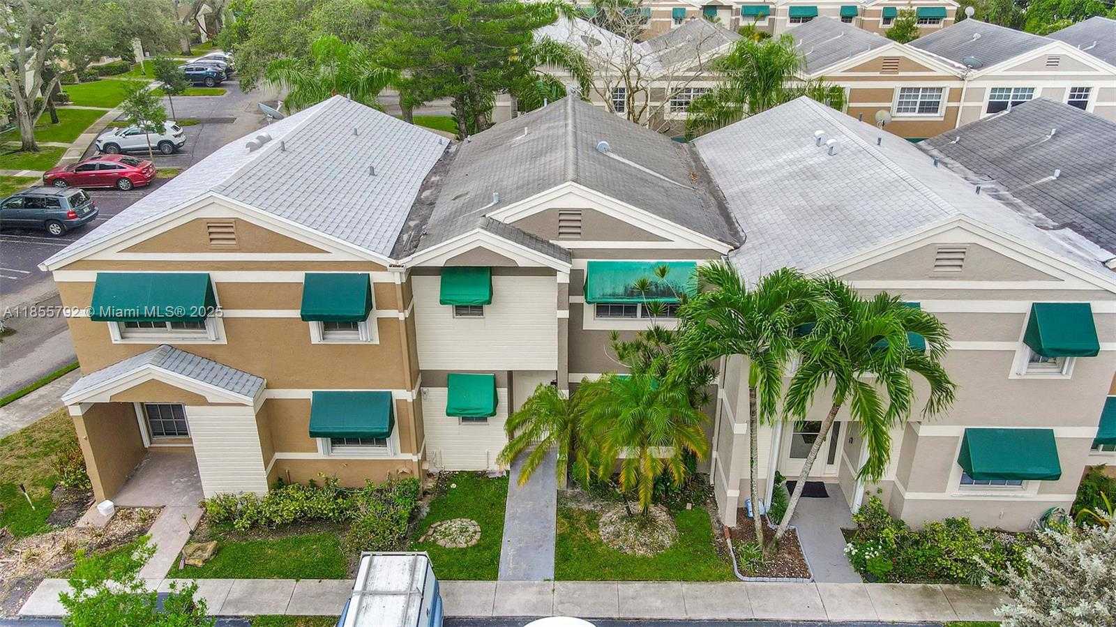 Small Image of 12374 SOUTH WEST 51ST CT, Cooper City Number 38