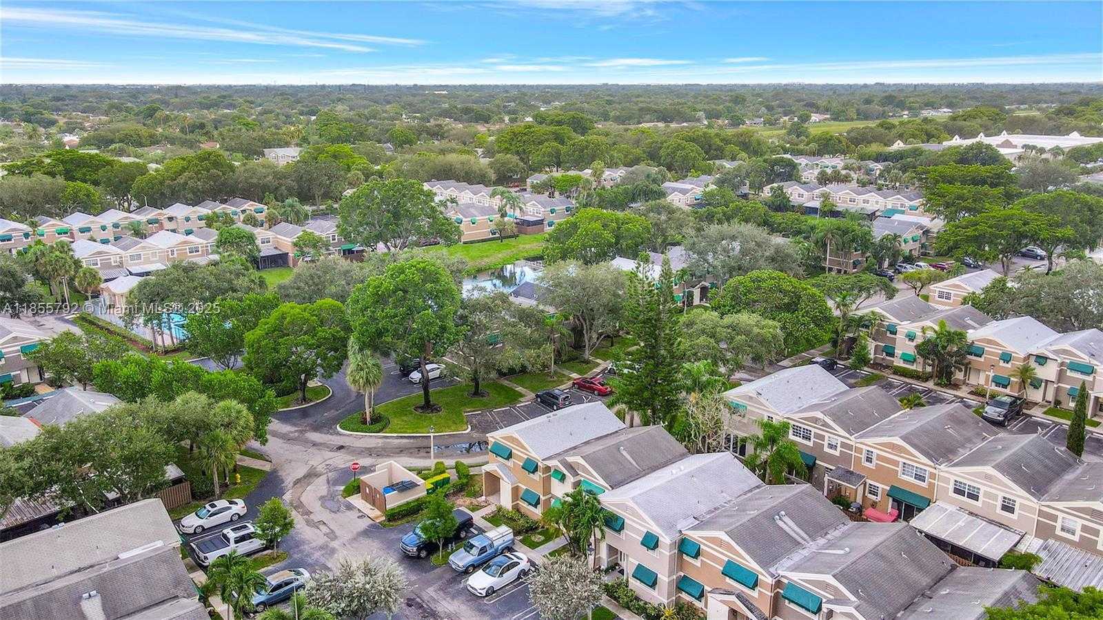 Small Image of 12374 SOUTH WEST 51ST CT, Cooper City Number 44