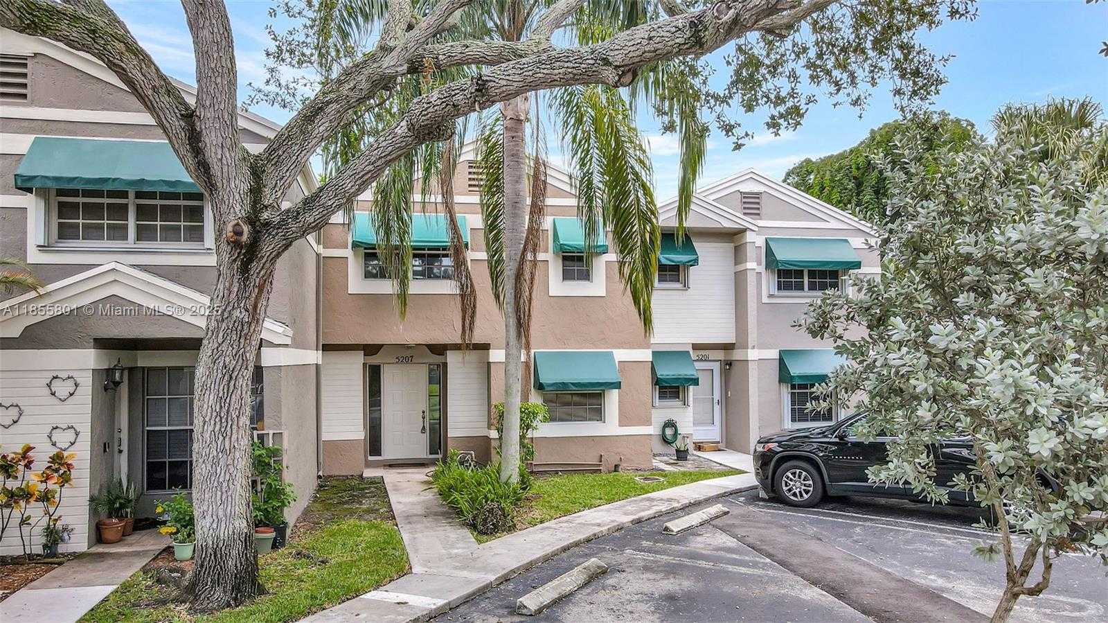 Small Image of 5207 SOUTH WEST 122ND TER, Cooper City Number 1