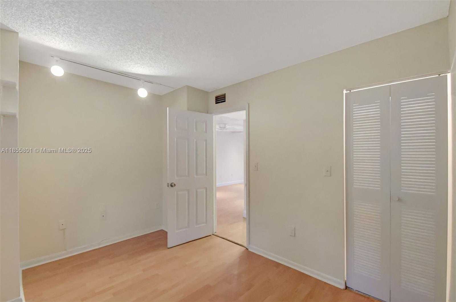 Small Image of 5207 SOUTH WEST 122ND TER, Cooper City Number 31