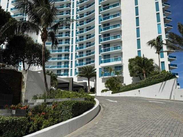 Small Image of 2711 SOUTH OCEAN DR #3404, Hollywood Number 2