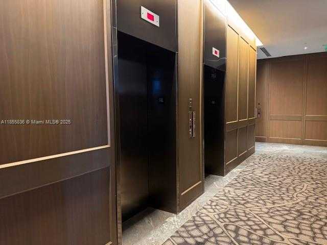 Small Image of 2711 SOUTH OCEAN DR #3404, Hollywood Number 8