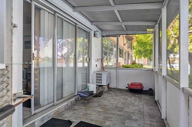 Small Image of 19000 NORTH EAST 3RD CT #405, Miami Number 29