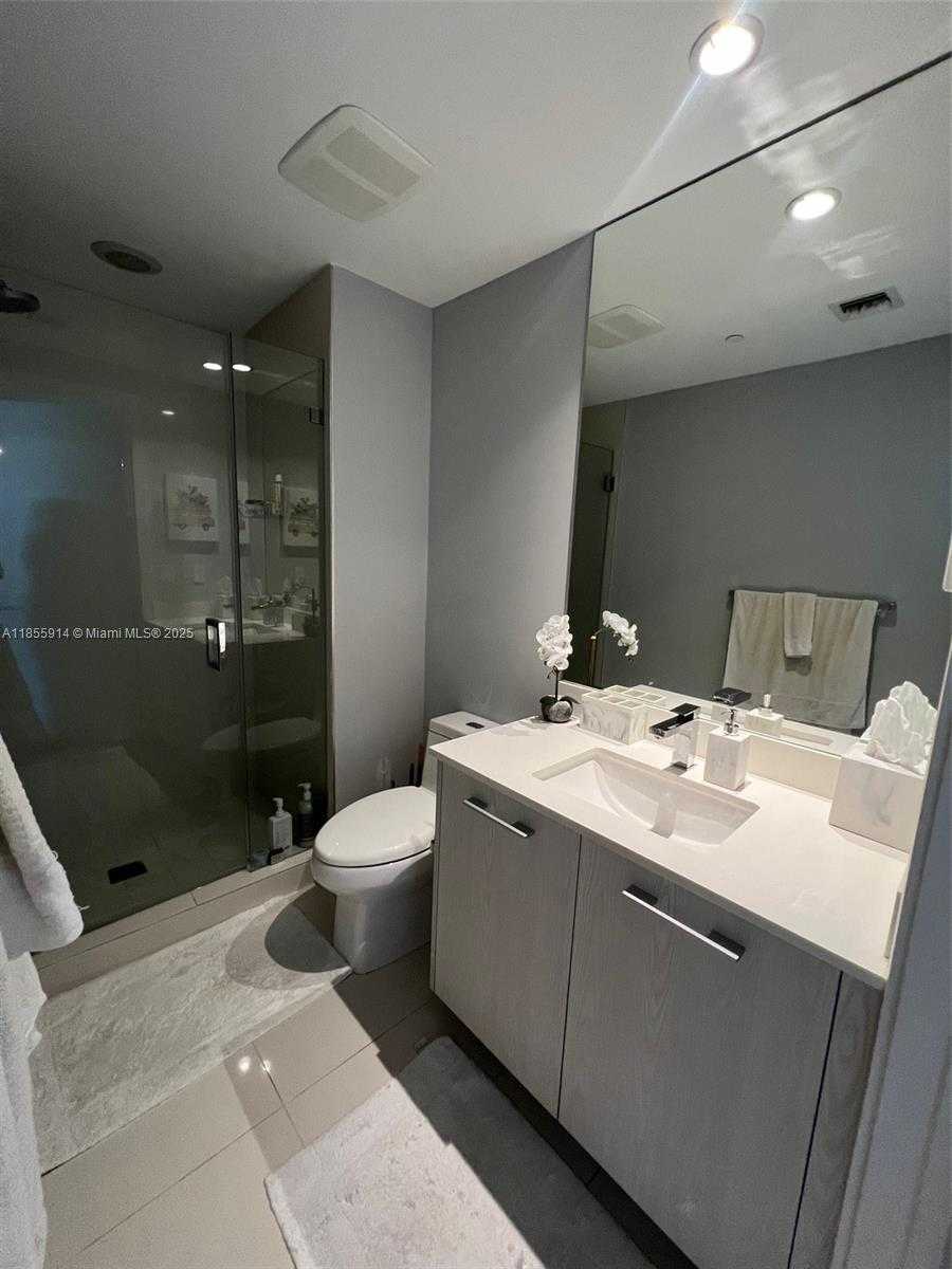 Small Image of 45 SOUTH WEST 9TH ST #2702, Miami Number 12