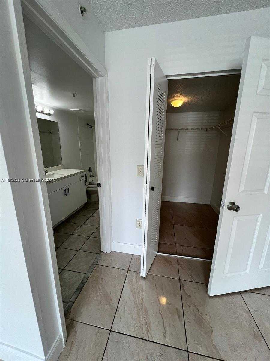 Small Image of 5065 WILES RD #103, Coconut Creek Number 12