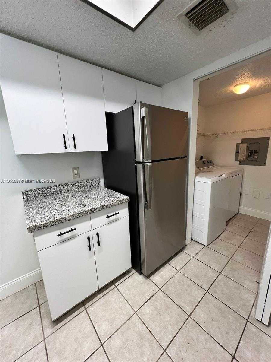 Small Image of 5065 WILES RD #103, Coconut Creek Number 2