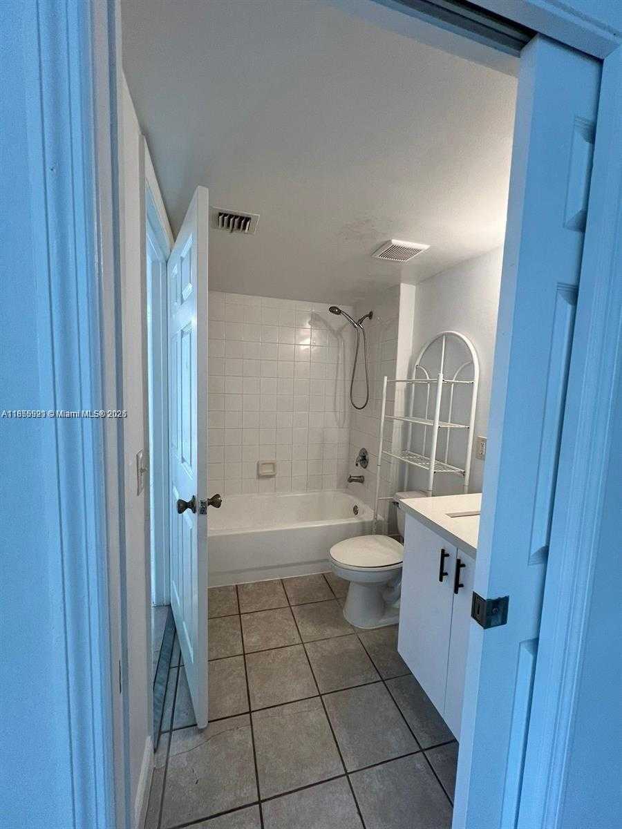 Small Image of 5065 WILES RD #103, Coconut Creek Number 20