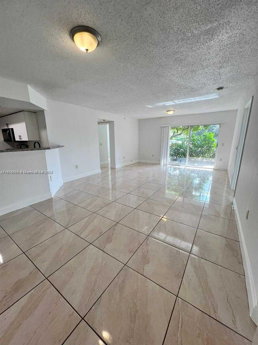 Small Image of 5065 WILES RD #103, Coconut Creek Number 3