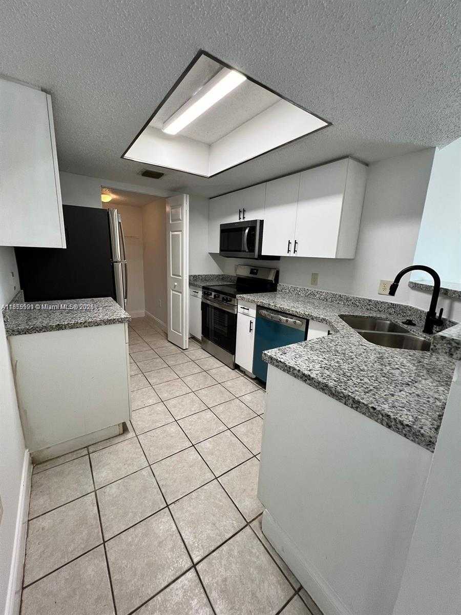 Small Image of 5065 WILES RD #103, Coconut Creek Number 7