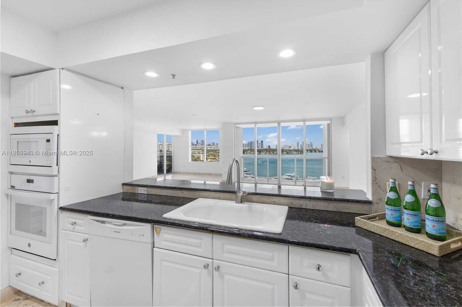 Small Image of 1800 SUNSET HARBOUR DR #1012, Miami Beach Number 12