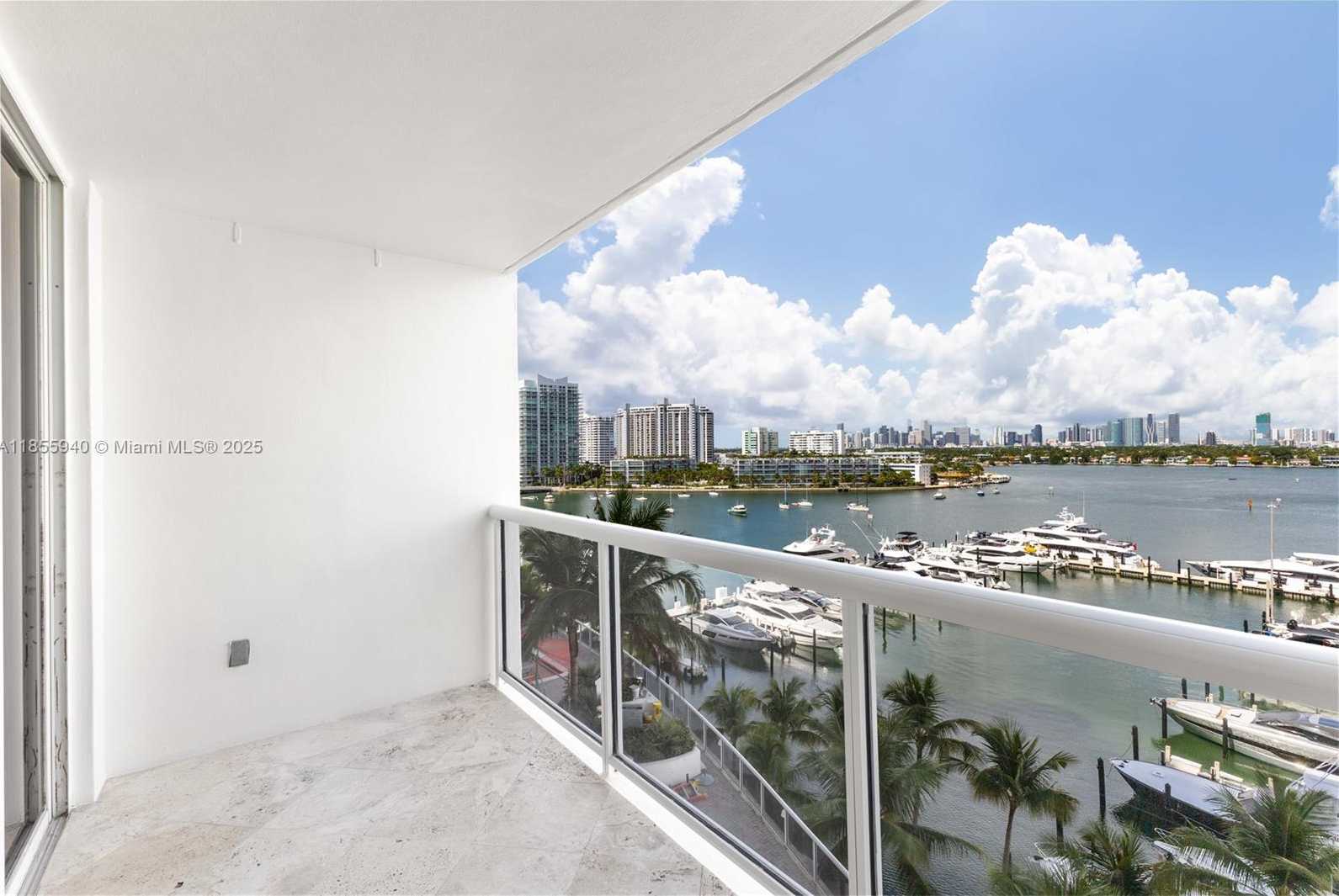 Small Image of 1800 SUNSET HARBOUR DR #1012, Miami Beach Number 20
