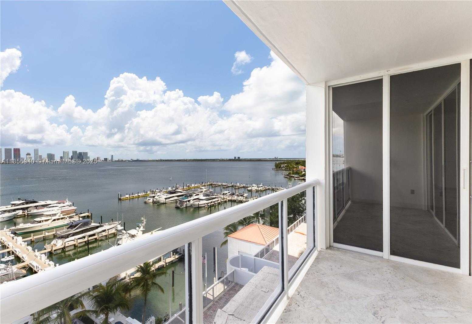 Small Image of 1800 SUNSET HARBOUR DR #1012, Miami Beach Number 23