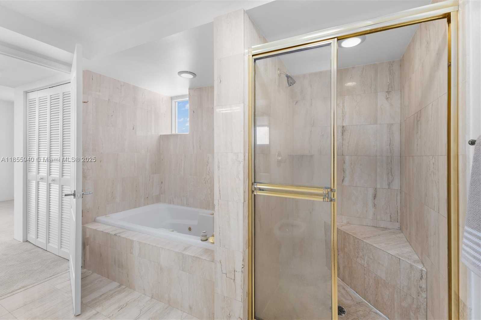 Small Image of 1800 SUNSET HARBOUR DR #1012, Miami Beach Number 34