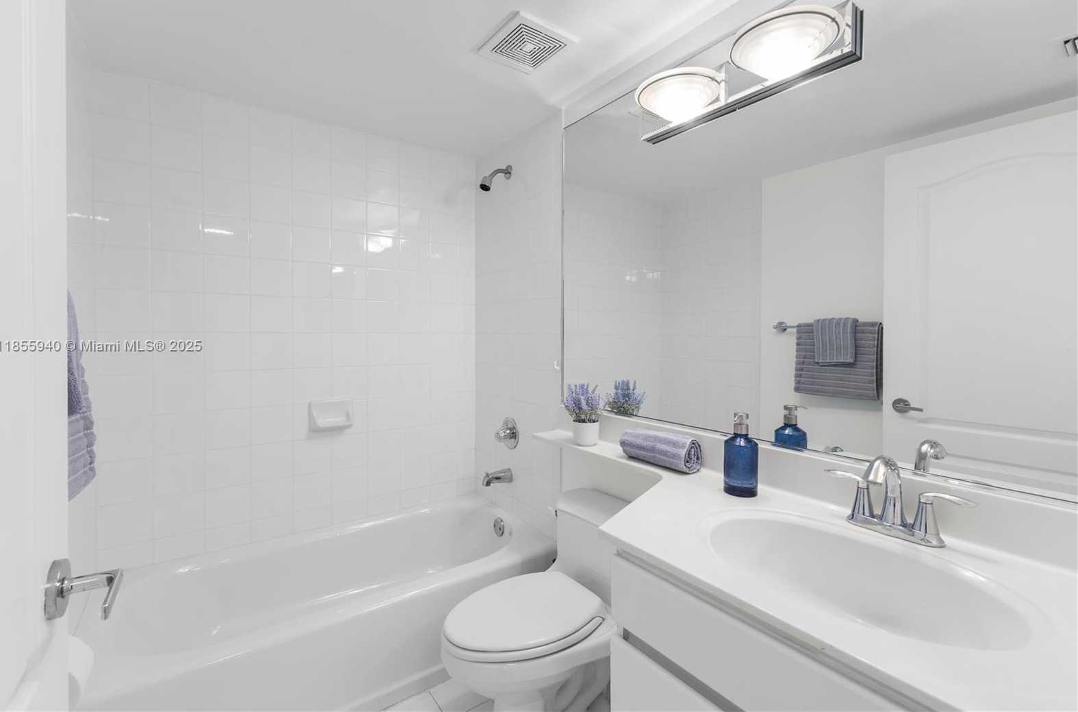Small Image of 1800 SUNSET HARBOUR DR #1012, Miami Beach Number 35