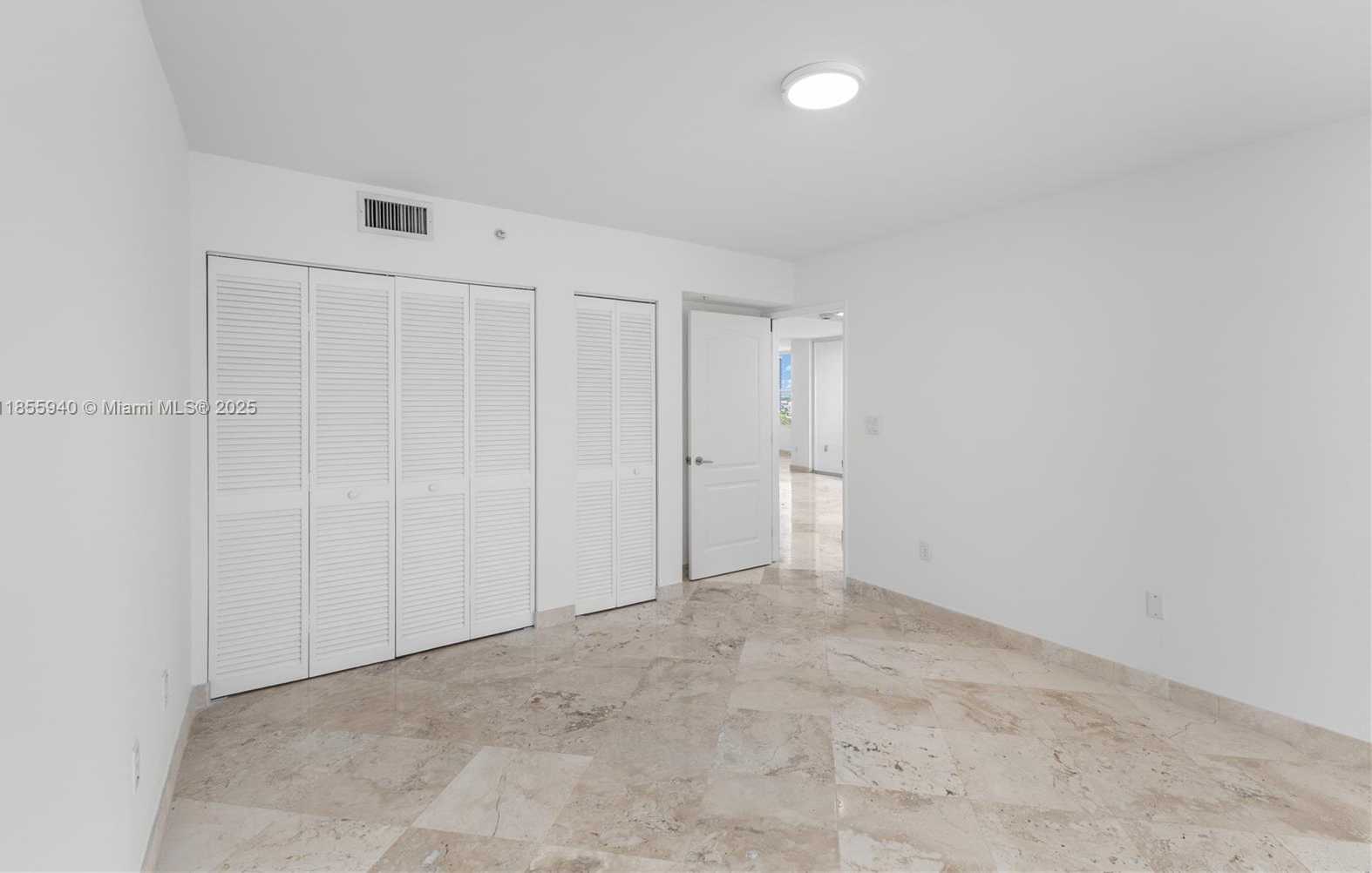 Small Image of 1800 SUNSET HARBOUR DR #1012, Miami Beach Number 37