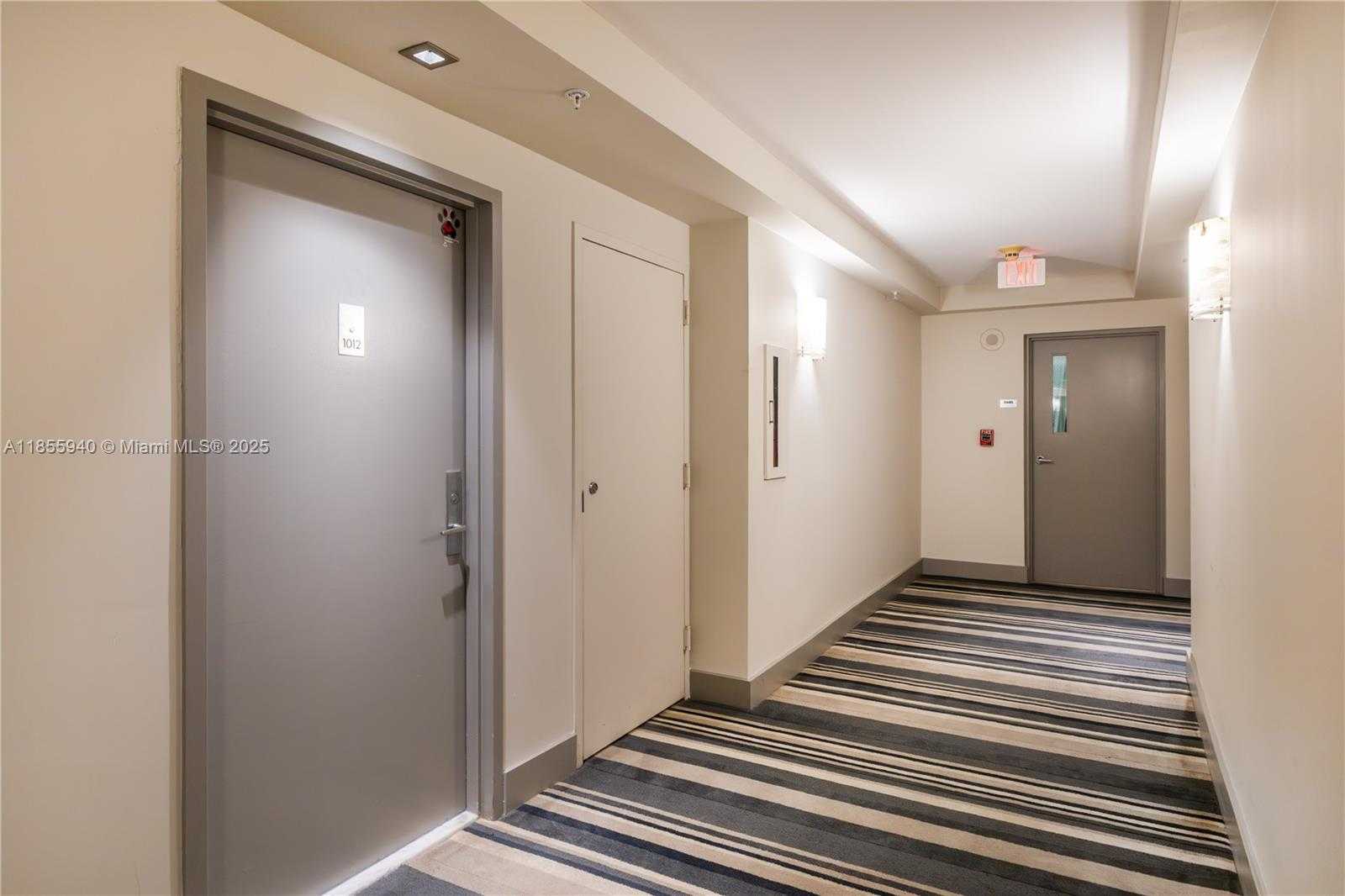 Small Image of 1800 SUNSET HARBOUR DR #1012, Miami Beach Number 38