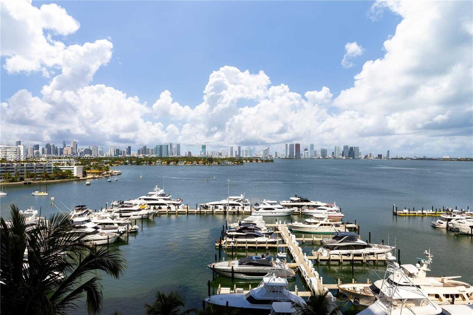 Small Image of 1800 SUNSET HARBOUR DR #1012, Miami Beach Number 7