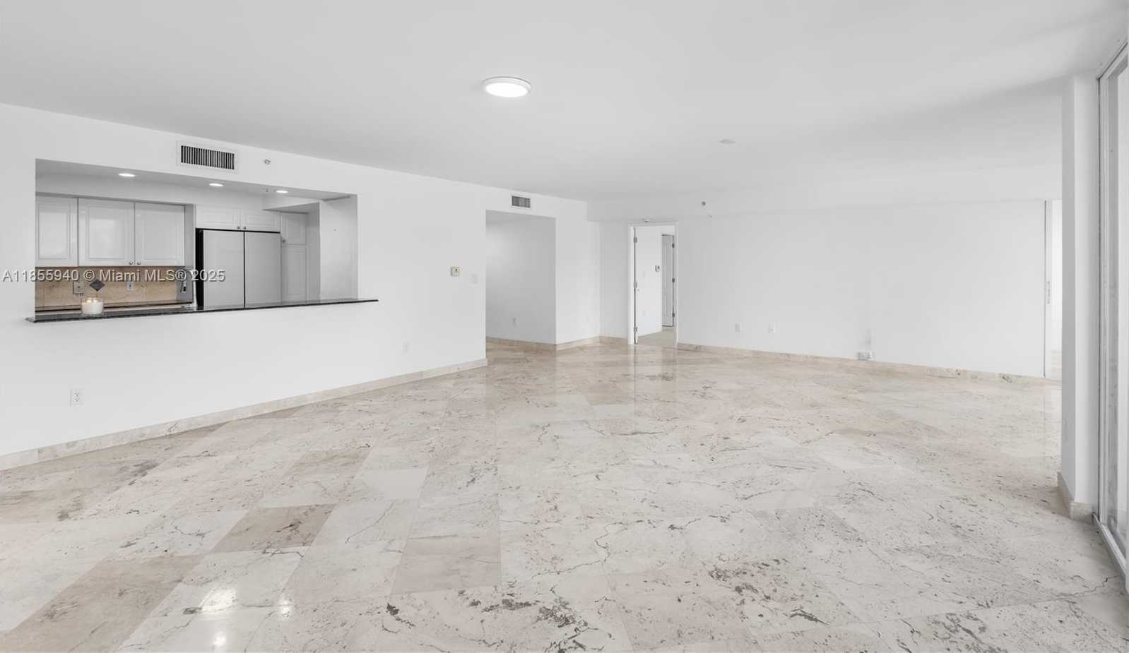 Small Image of 1800 SUNSET HARBOUR DR #1012, Miami Beach Number 9