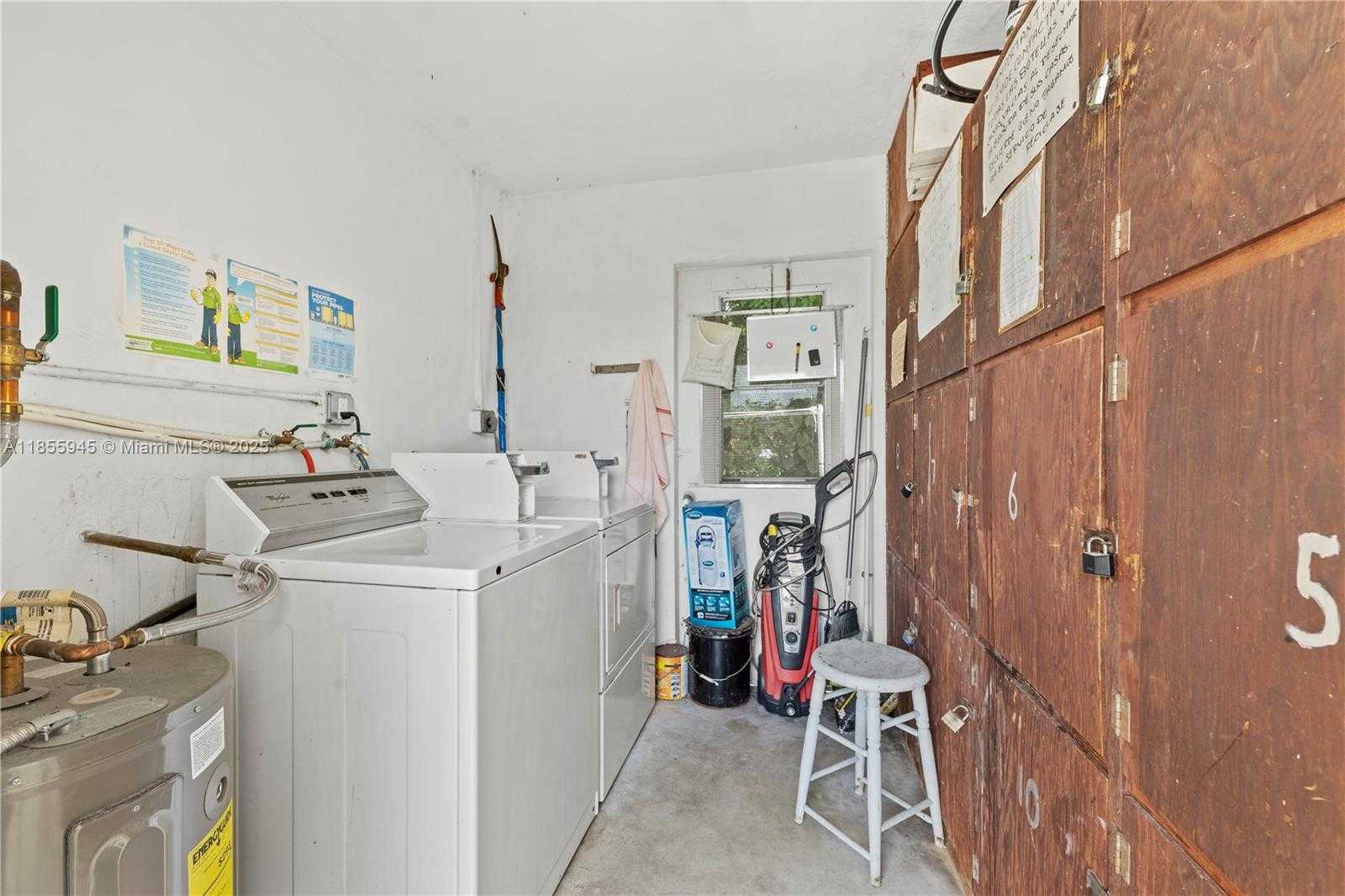 Small Image of 2320 JACKSON ST #6, Hollywood Number 17