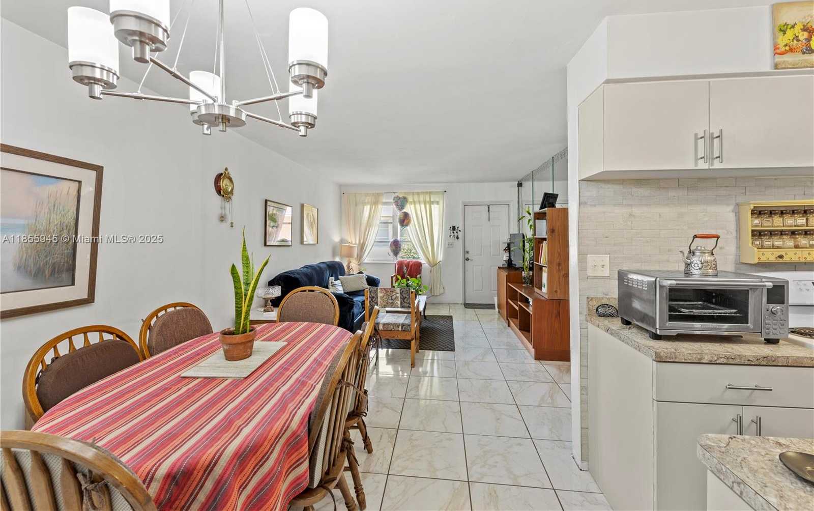 Small Image of 2320 JACKSON ST #6, Hollywood Number 2