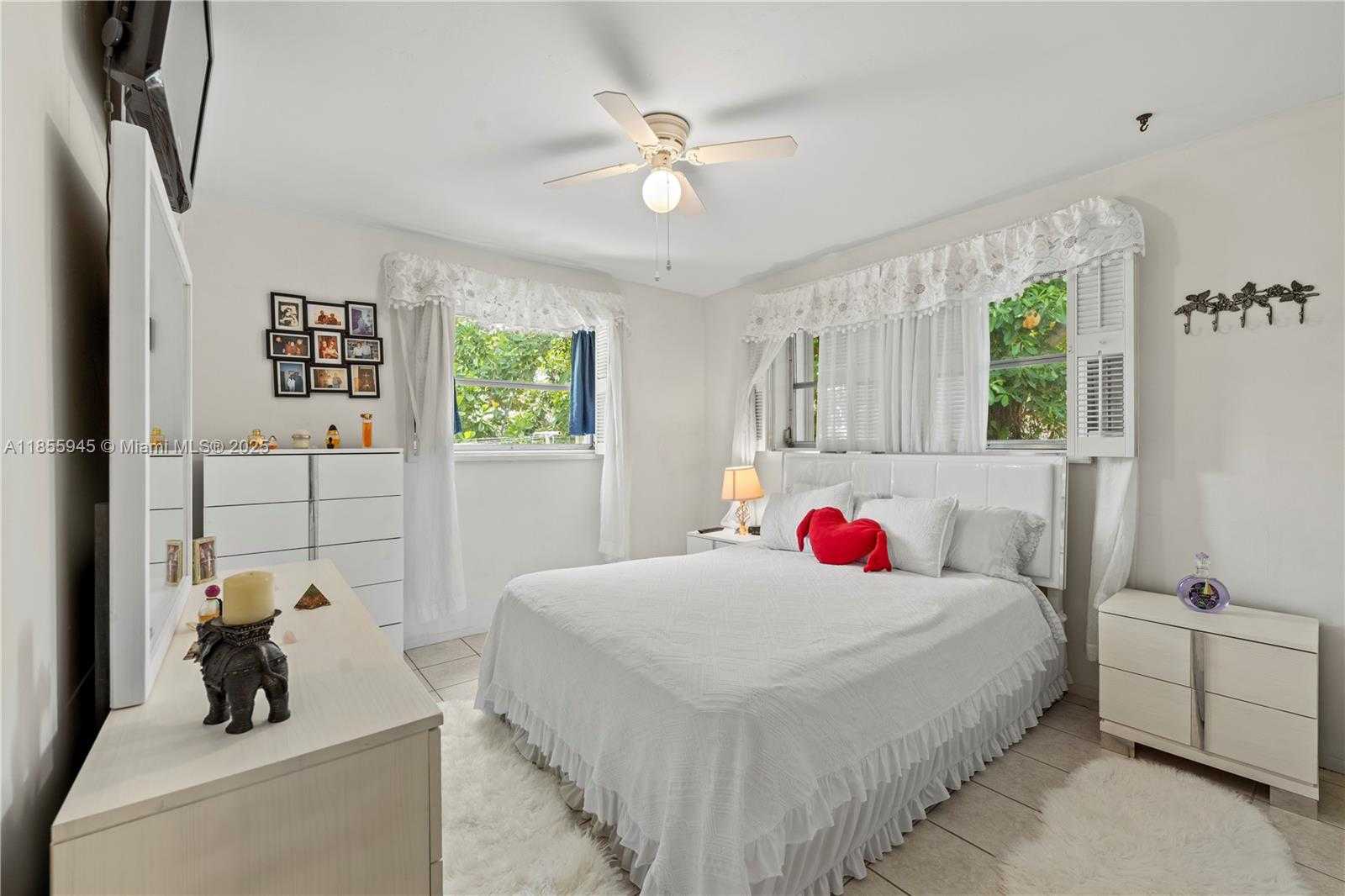 Small Image of 2320 JACKSON ST #6, Hollywood Number 5