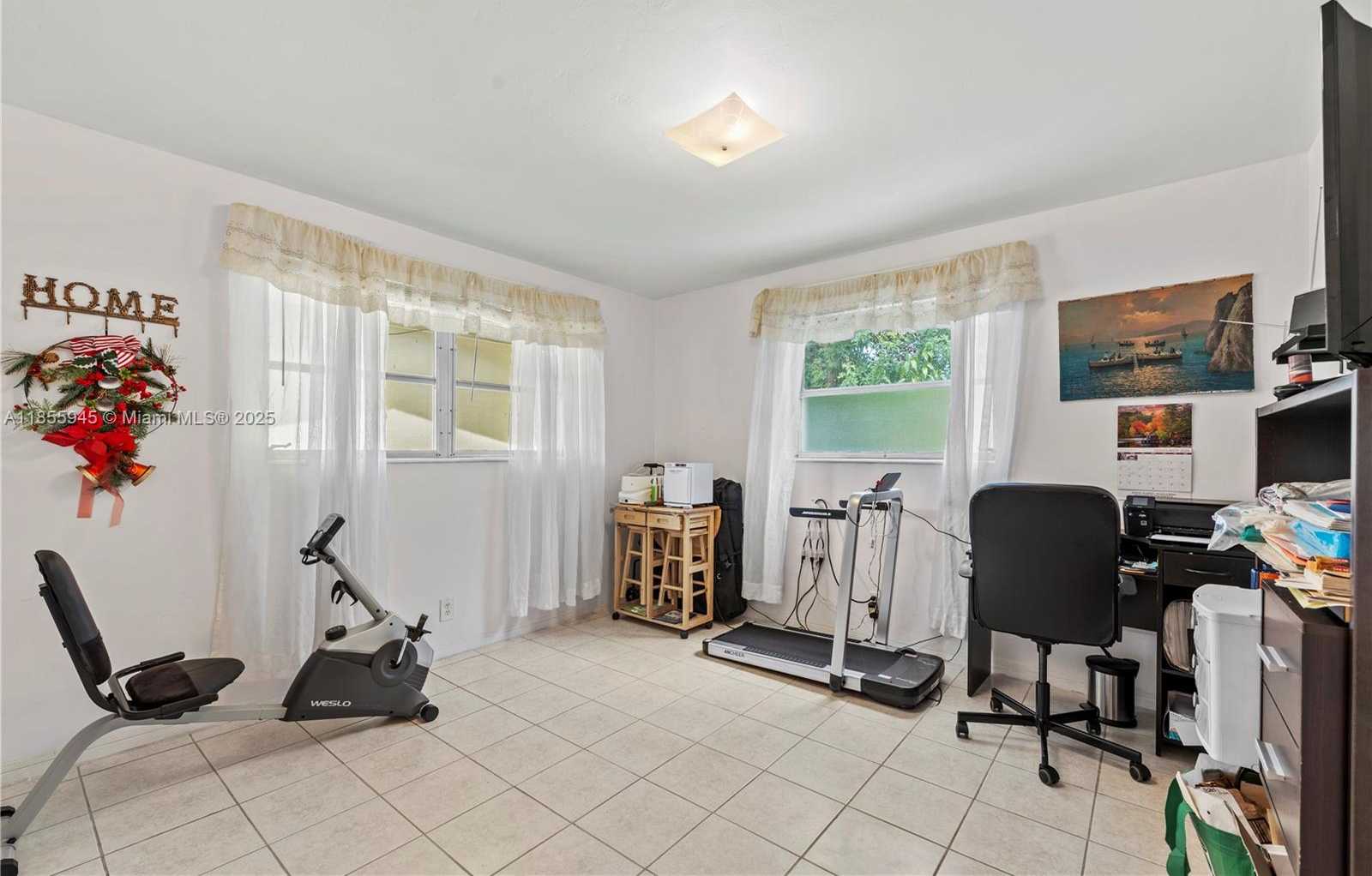 Small Image of 2320 JACKSON ST #6, Hollywood Number 6